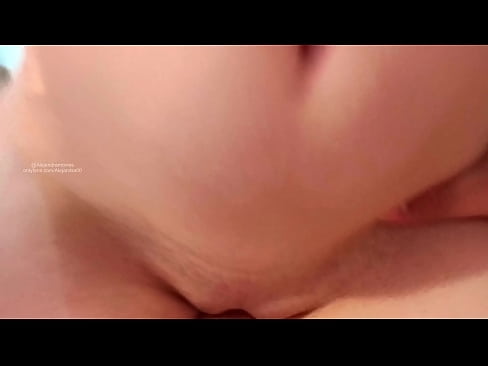 ❤️ अपनी बहन के कमरे में सो रही थी और ऐसे ही मेरी नींद खुल गई ️❌  सेक्स हम पर
